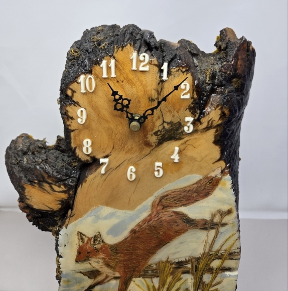 Vtg Wood Clock With Artwork Of Fox Running Pine Cones Rustic Cabin Western Works - Picture 2 of 13
